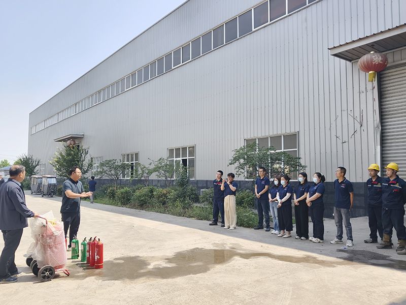 萬川環(huán)保集團(tuán)夏季消防演練：筑牢安全防線，守護(hù)綠色家園
